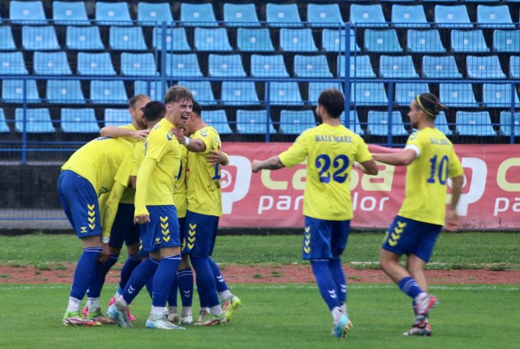 FOTBAL: Minaurul rămâne pe primul loc