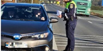 Polițiștii din Ocna Șugatag vânează vitezomanii cu pistolul radar