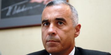 Cine e Călin Georgescu, surpriza primului tur al alegerilor prezidențiale