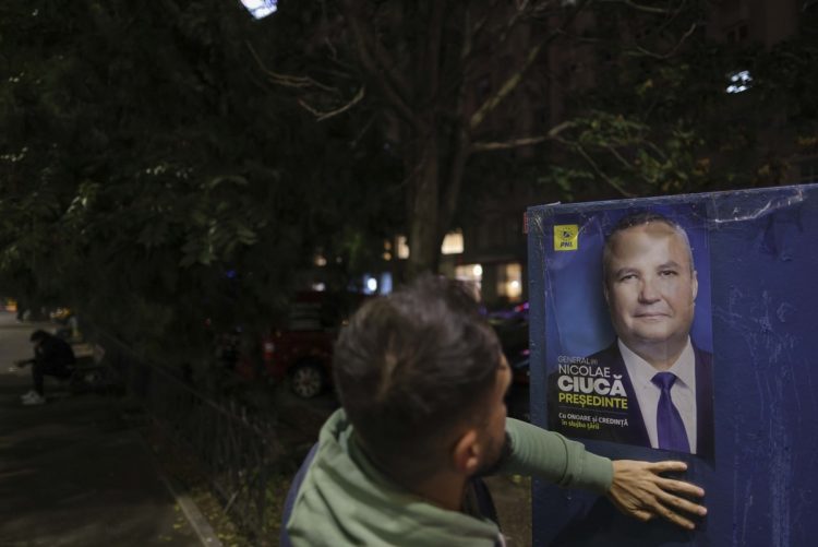 A vrut să ocupe „teritoriile” altora! Afișele electorale ale oșteanului Ciucă vor fi îndepărtate din Maramureș și alte județe!