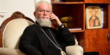 Racla cu moaștele Sfântului Nectarie din Eghina ajunge în Baia Mare