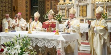 Aniversarea a 80 de ani de viață ai ÎPS Ioan Robu în Catedrala Sfântul Iosif