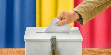 Călin Georgescu conduce în continuare cu 22,92% din voturile exprimate, după centralizarea a 99,88% dintre procesele verbale. Diferenţa de voturi dintre Ciolacu şi Lasconi s-a redus considerabil