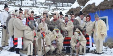 Concertul de colinde „Sus la Poarta Raiului” al Ansamblul Folcloric Național „Transilvania” ajunge în acest an la ediția a XVIII-a