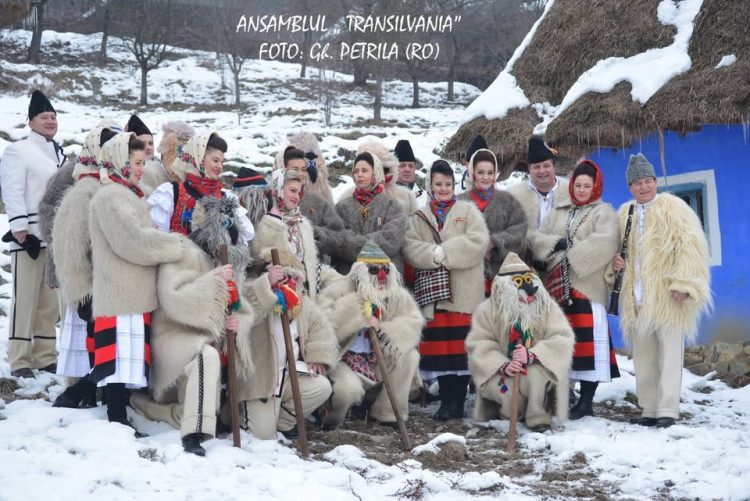 Concertul de colinde „Sus la Poarta Raiului” al Ansamblul Folcloric Național „Transilvania” ajunge în acest an la ediția a XVIII-a