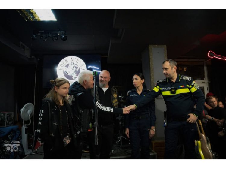 Polițiștii, invitați de Rock N RoadFriends Club la un eveniment cu un mesaj puternic: VIAȚA ESTE MAI FRUMOASĂ FĂRĂ DROGURI!