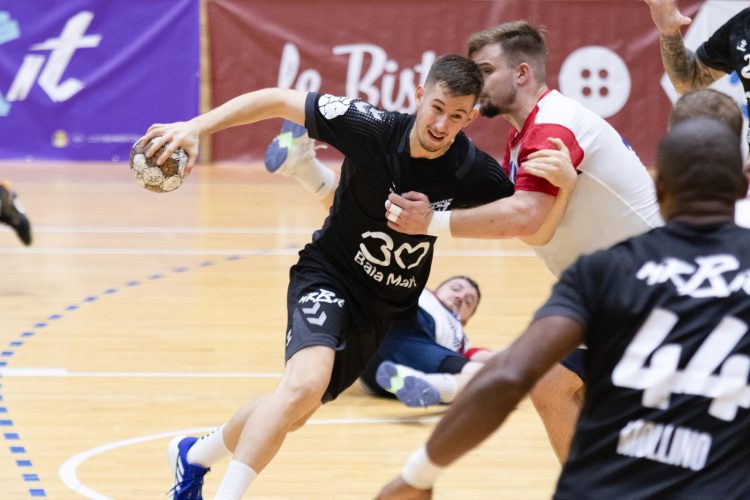 MINAUR: Egal muncit sau punct salvat în ultima secundă