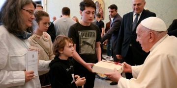 Papa Francisc: Toți suntem și dăruitori și primitori