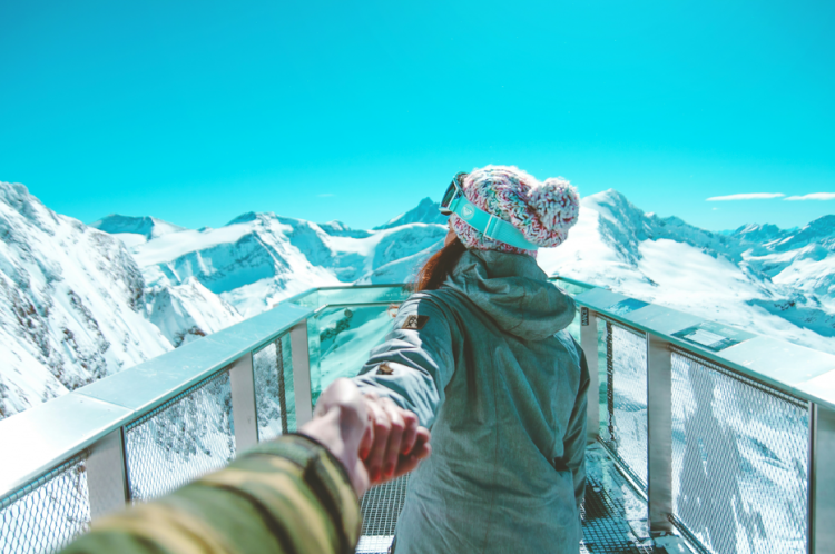 Cheltuielile ascunse ale unei vacanțe de iarnă: cum să le gestionezi eficient