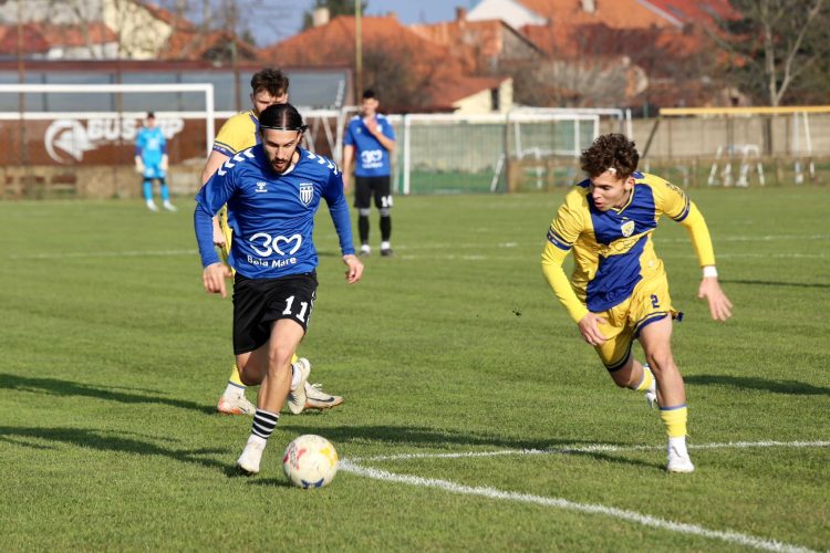 FOTBAL: Minaur a câștigat și a urcat pe locul al doilea