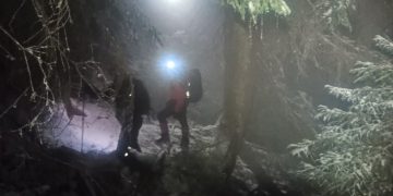 Încă un ucrainean rătăcit de cinci zile în Munții Maramureșului a fost coborât de salvamontiști și polițiști de frontieră