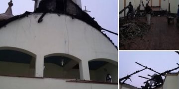 Apel umanitar după ce Biserica greco-catolică din Crăciunești a fost cuprinsă de flăcări