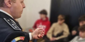 Distracție fără petarde. Tinerii, preveniți cu privire la utilizarea articolelor pirotehnice