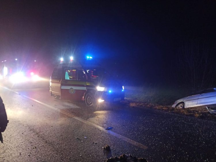 Accident mortal în județul vecin. Un tânăr de 20 de ani a murit în drum spre spital