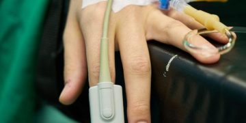 Meningită în Baia Mare. Unul dintre elevii bolnavi se află în stare critică