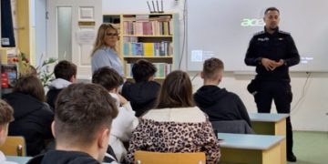 Polițiștii, parteneri de dialog ai elevilor maramureșeni