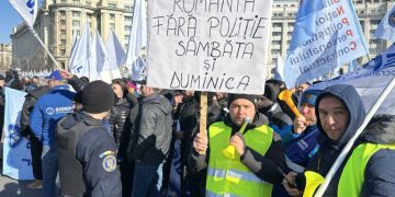 Și-au făcut doar încălzirea! Polițiștii au mărșăluit prin Capitală, dar protestele vor continua!