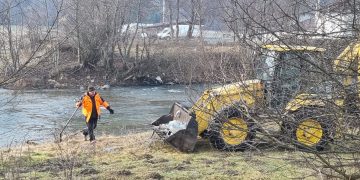 AȘA DA! Angajații primăriei Suciu de Sus au realizat o acțiune de ecologizare