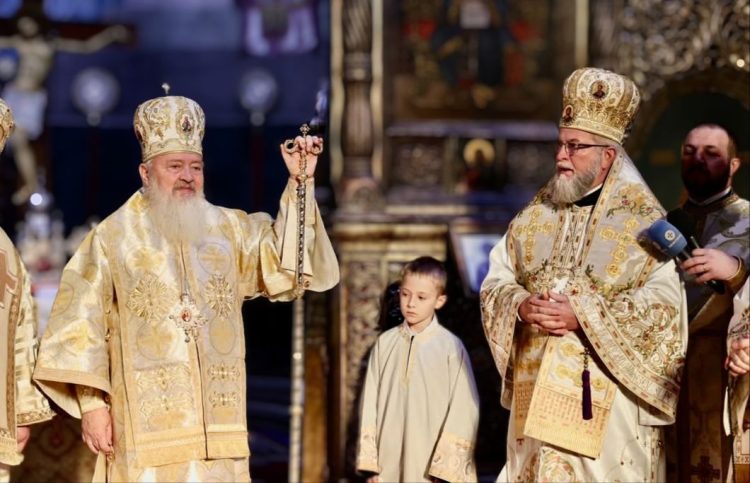 Mitropolitul Clujului, IPS Andrei Andreicuț, împlinește azi 76 de ani. Întru Mulți Ani!