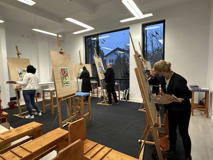 Cursuri de practică și teoria culorilor la Colonia Pictorilor din Baia Mare