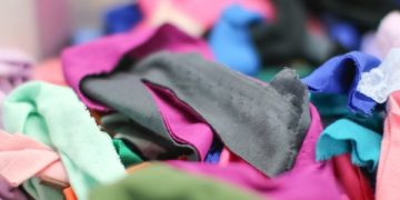 Sâmbătă, prima colectare de deșeuri textile în Baia Mare