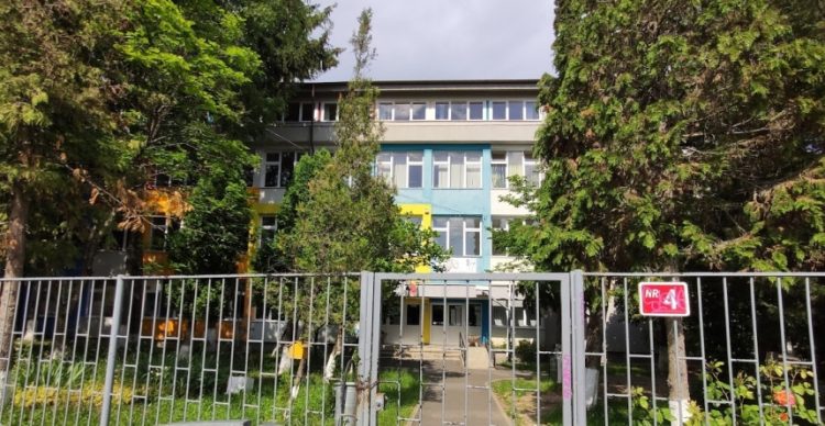 Doi elevi de la Colegiul de Arte Baia Mare au obținut premii remarcabile la Concursul Național de Interpretare Vocală „Magia Cântecului”