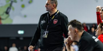 Rușinos pentru un selecționer! Pera a fost demis de Gloria Bistrița!