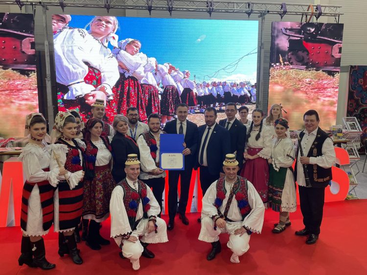 Maramureșul, distins cu un premiu de excelență la Târgul de Turism al României
