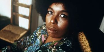 Industria muzicală pierde o legendă! Roberta Flack, vocea inconfundabilă a hitului „Killing Me Softly”, s-a stins din viață – VIDEO