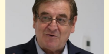 Poetul Gheorghe Mihai Bârlea își aniversează azi ziua de naștere. La mulți ani!