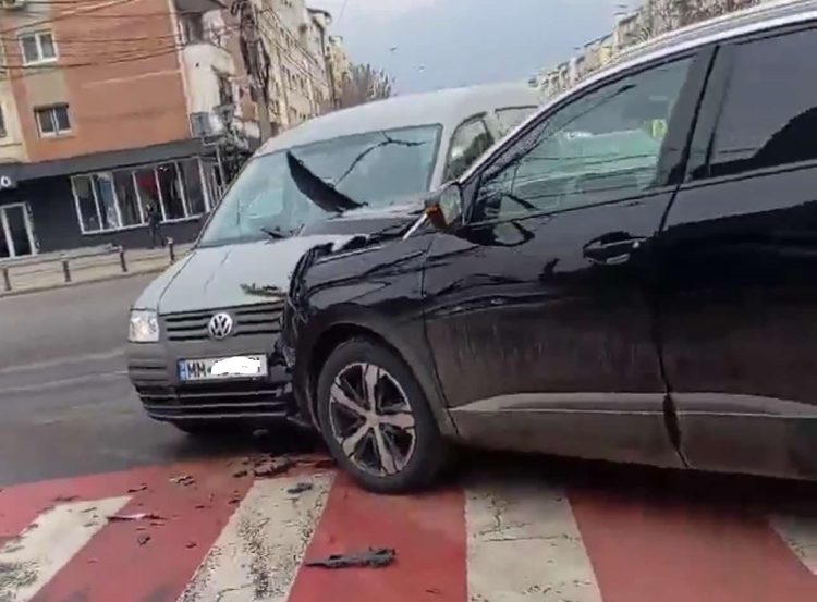 Impact în Baia Mare, la intersecția dintre bd. București și Republicii