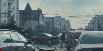 Impact puternic în Baia Mare. Trafic aglomerat în zona fostei tipografii