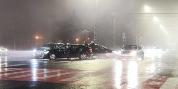 Accident în zona Vivo din Baia Mare. Intersecția a fost blocată mai multe minute