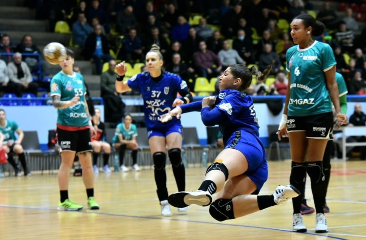 Fetele de la CS Minaur iau trei puncte importante și își consolidează poziția pe podium