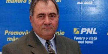 Fostul prefect Vasile Berci a fost condus pe ultimul drum