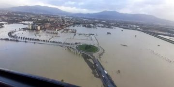 Centrul și nordul Italiei, afectate de inundații. Atenționare pentru turiștii români emisă de MAE