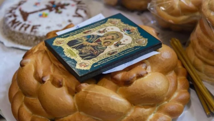 Pe 22 februarie credincioșii prăznuiesc Moșii de iarnă. Cum sunt pomeniți cei adormiți în Sâmbăta Morților