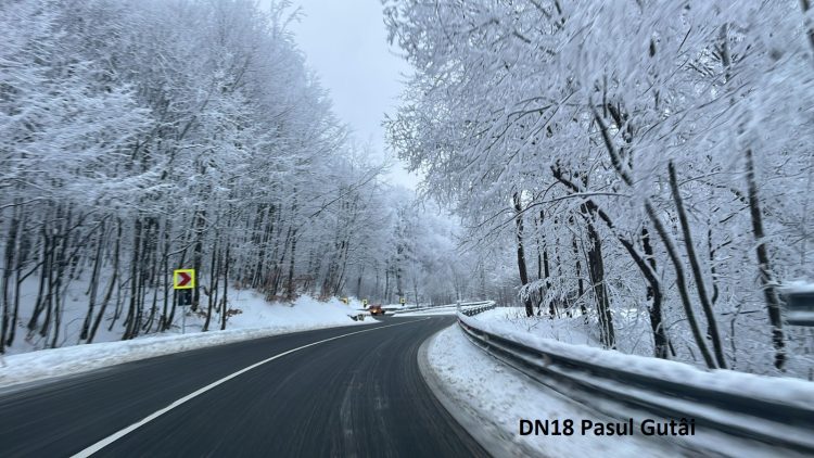 Vezi care este starea drumurilor şi cum se circulă în judeţ