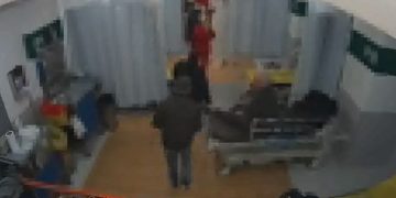Dacă semeni vânt, culegi furtună! Dacă semeni prostie, culegi rezultatele deputatului Morar: Asistent de la Spitalul Județean Baia Mare, luat la pumni de un pacient. VIDEO