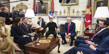 Cum s-a văzut în presa de astăzi spectacolul care a îngrozit lumea!