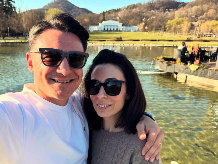 George Buhnici, impresionat de Baia Mare la evenimentul „Suflet de munte – viața unui om care a îndrăznit să viseze”