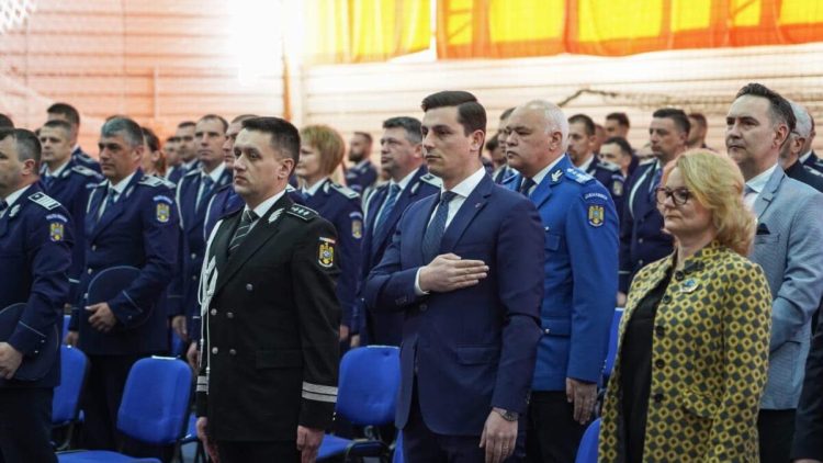 Deputatul PNL, Ionel Bogdan: La mulți ani, Poliția Română!