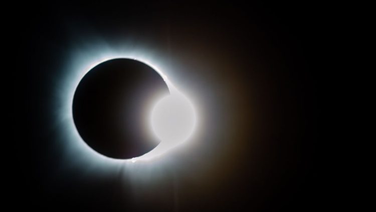 O eclipsă parţială de Soare va avea loc sâmbătă, 29 martie. La ce oră se va vedea din Baia Mare