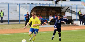 Minaur obține victoria și se distanțează la cinci puncte