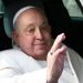 Papa Francisc, conectat la aparatele de ventilație mecanică