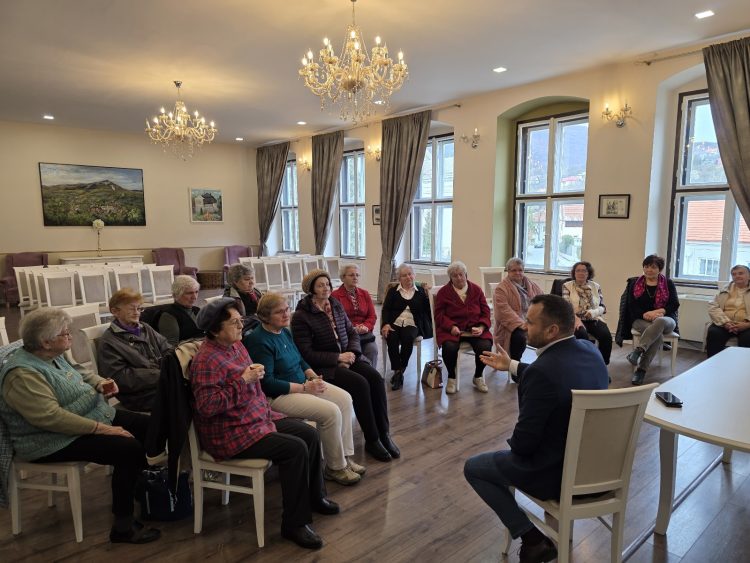 Prevenirea înşelătoriilor în rândul persoanelor vârstnice din Baia Sprie