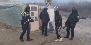 Acţiune de amploare a forţelor de ordine în zona Ponorâta. Trei tineri bănuiţi de furt calificat au fost duși la audieri