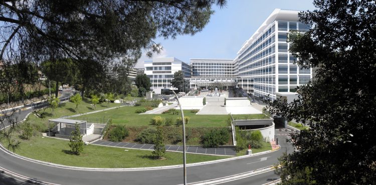 Noapte liniștită pentru Papa Francisc, la „A. Gemelli”. Pontiful continuă odihna și terapia