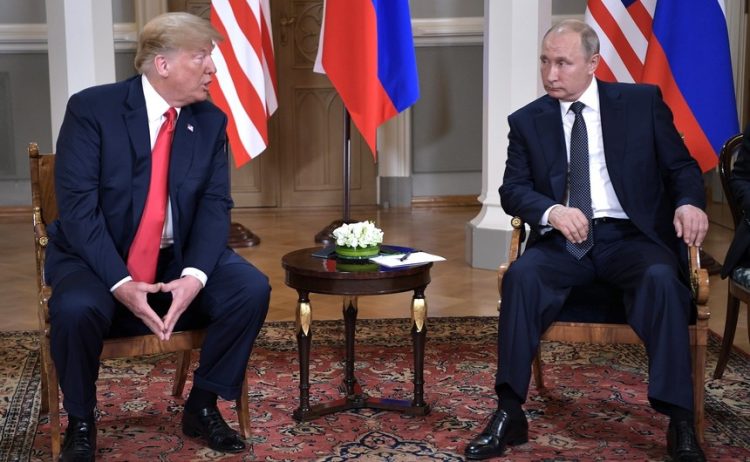Trump şi Putin au vorbit două ore şi jumătate. Moscova, de acord să înceteze 30 de zile atacurile