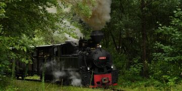 Mocăniţa de pe Vaser şi-a reluat programul de vară, cu plecări în fiecare zi, până la final de octombrie